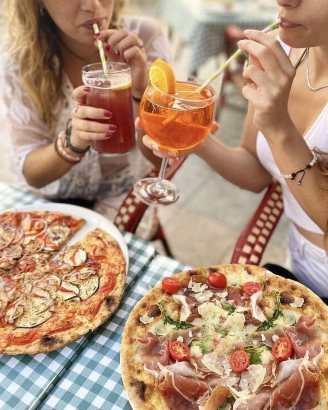 Italian Restaurant - Paparazzi